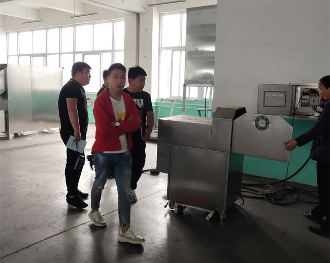 自動(dòng)炒貨機(jī).jpg